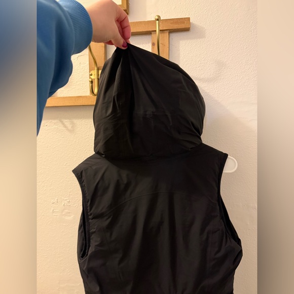 Lululemon Puffer Vest - Picture 5 of 15